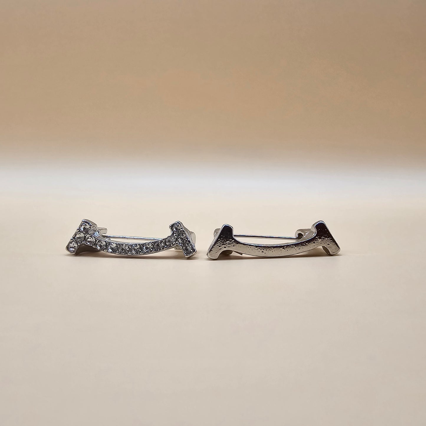 V-hals Broche - FutureStoreNL