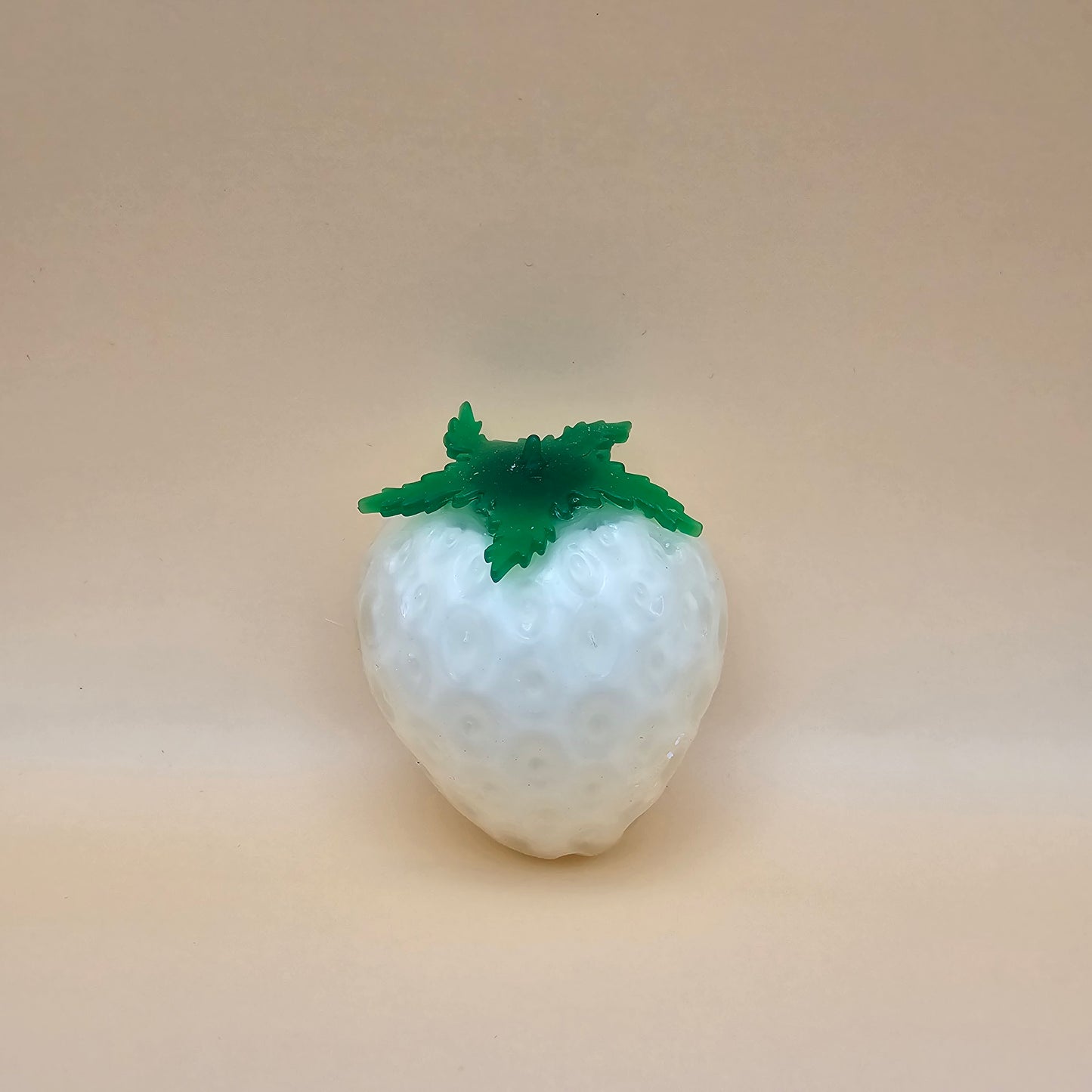 Aardbei stressbal zongevoelig - FutureStoreNL