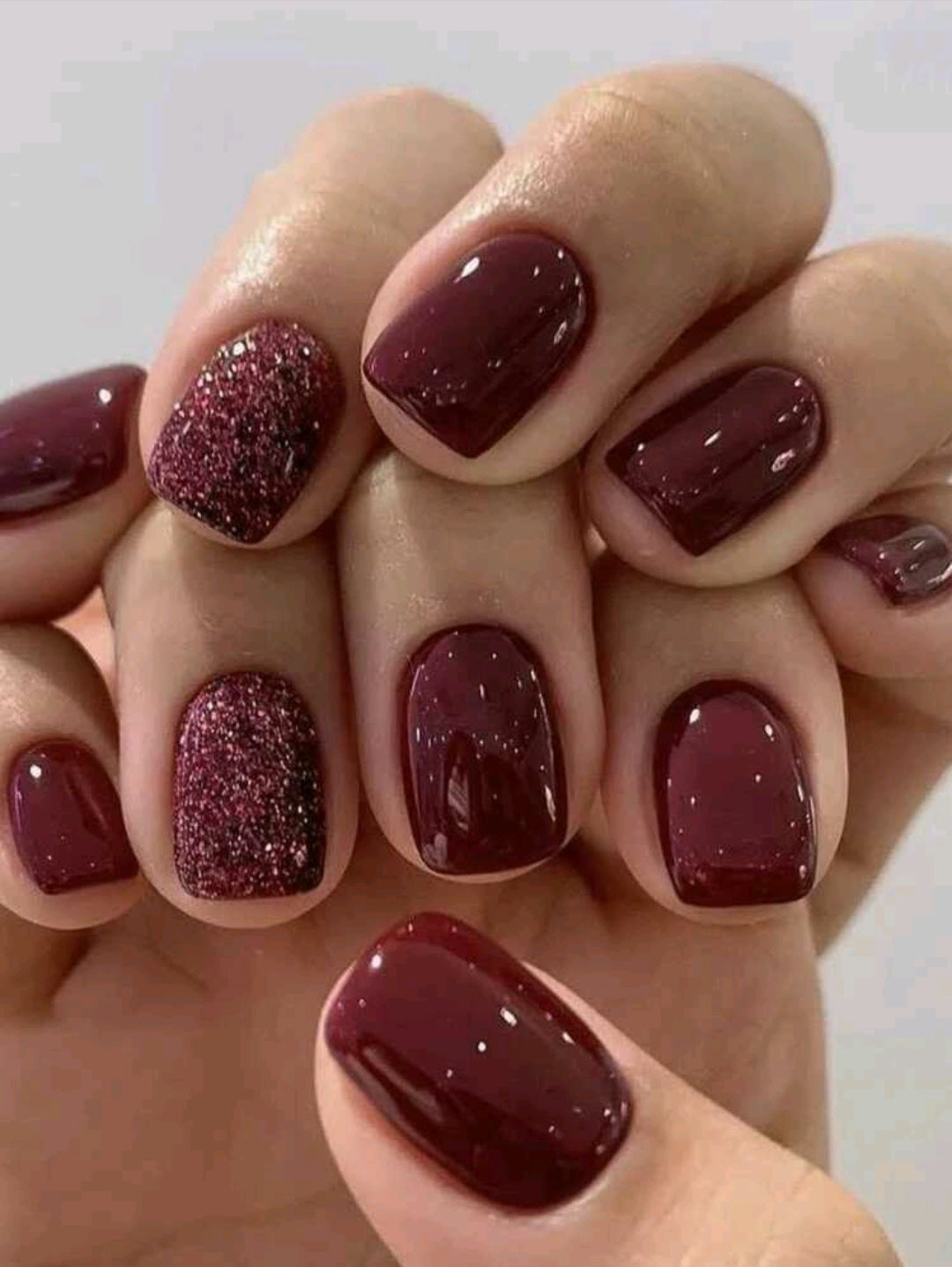 Dieprode plaknagels glitter - FutureStoreNL