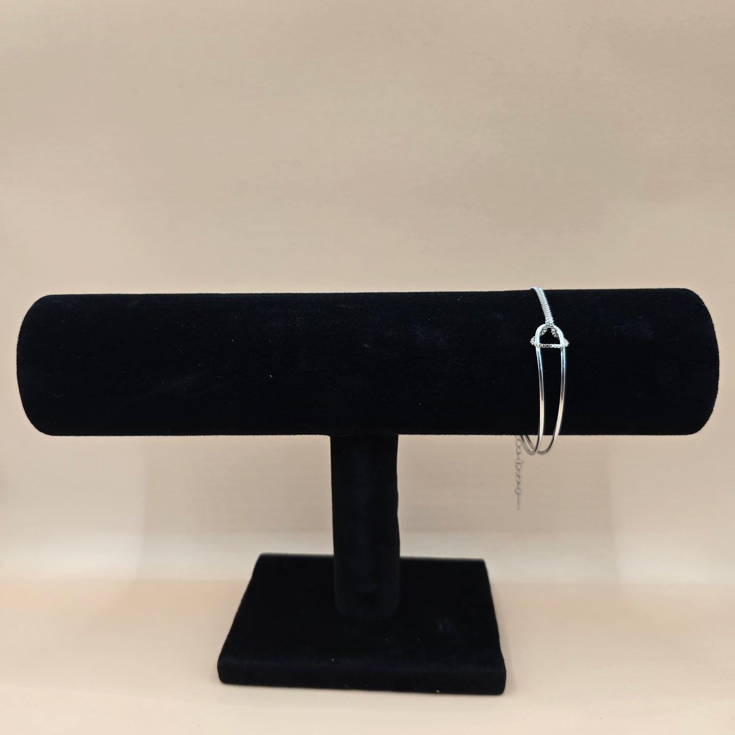Zilveren assymetrische armband - FutureStoreNL